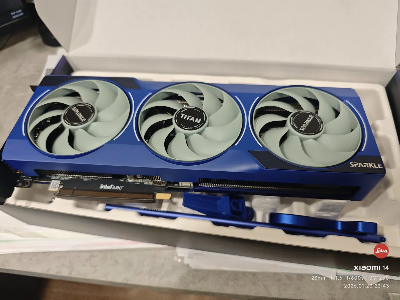 SPARKLE Intel Arc B580 TITAN VGA 3